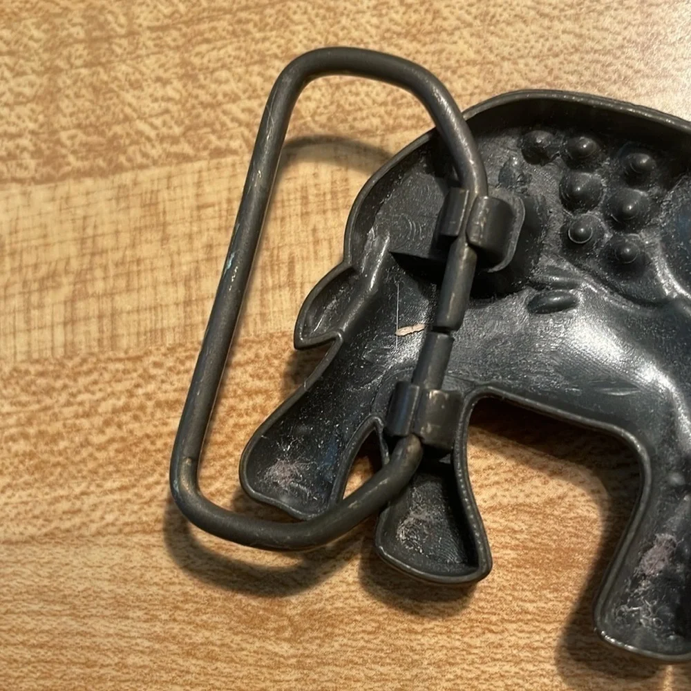 Vintage 1980s Vintage Elephant belt buckle